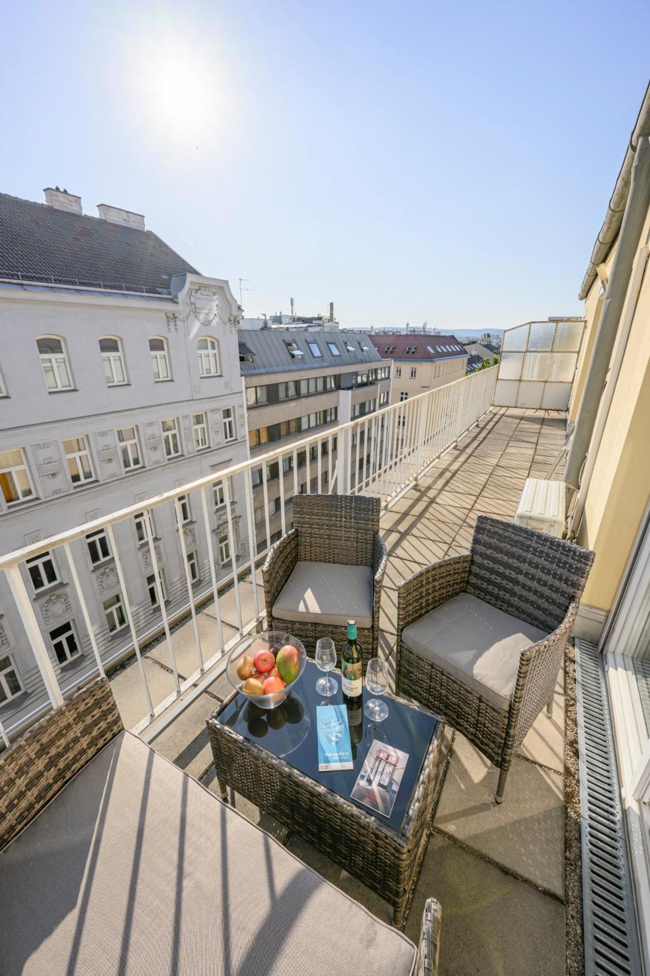 Central Hub Close To Main Station By Jr City Apartments Wien Eksteriør billede